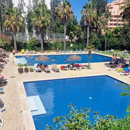 Apartamento Beachfront Premium With Sunset, Pools & Sea View Portimão