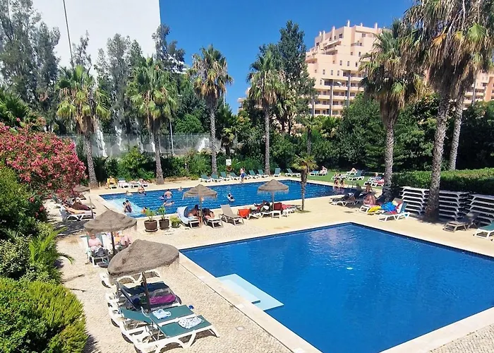 Apartamento Beachfront Premium With Sunset, Pools & Sea View Portimão