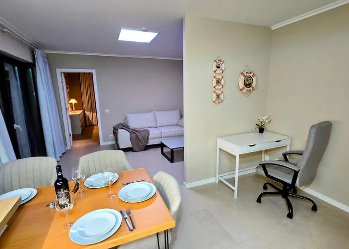 Apartment Beachfront Premium With Sunset, Pools & Sea View *