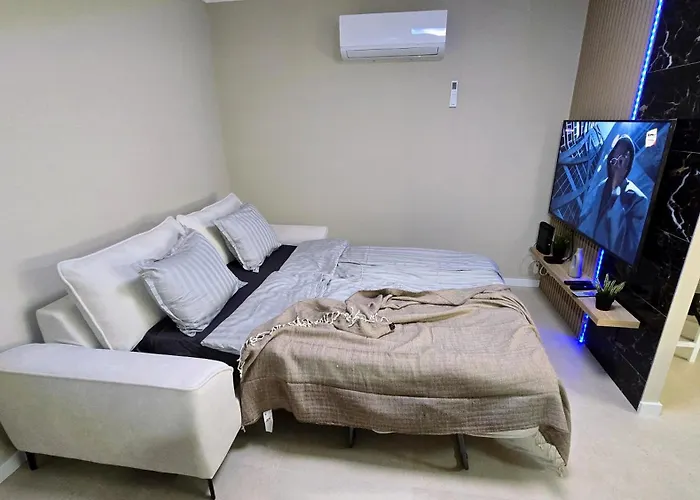 Beachfront Premium With Sunset, Pools & Sea View *