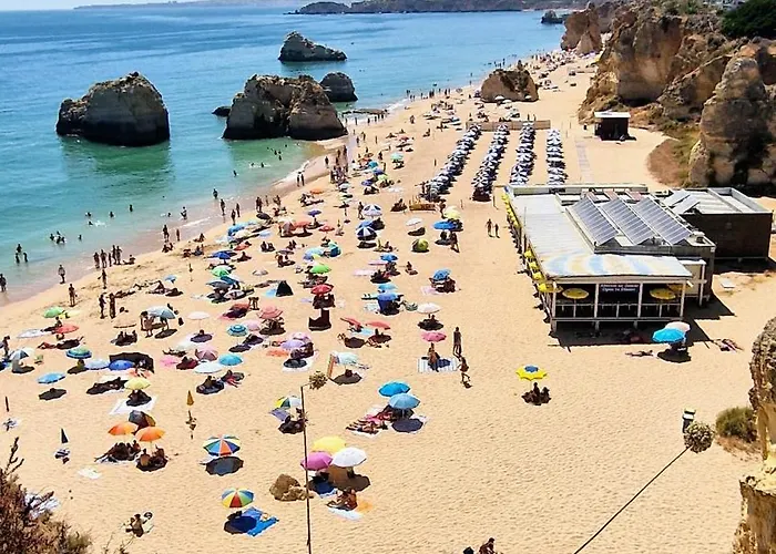 Apartamento Beachfront Premium With Sunset, Pools & Sea View Portimão