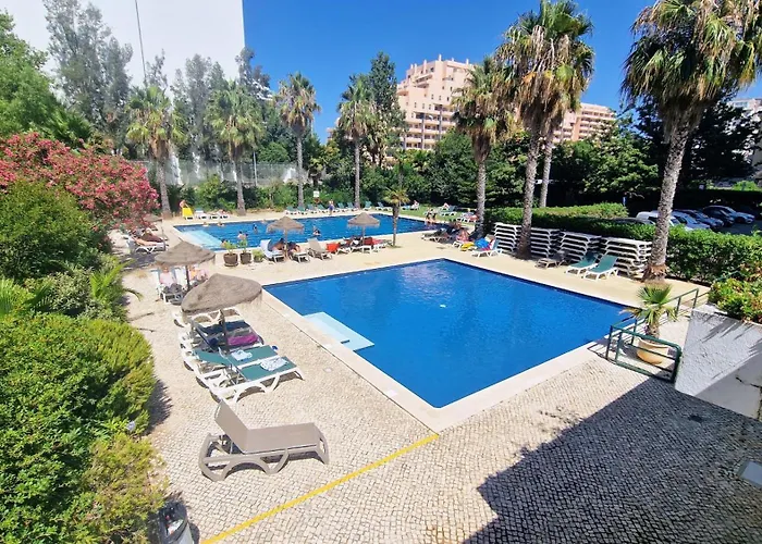 Beachfront Premium With Sunset, Pools & Sea View