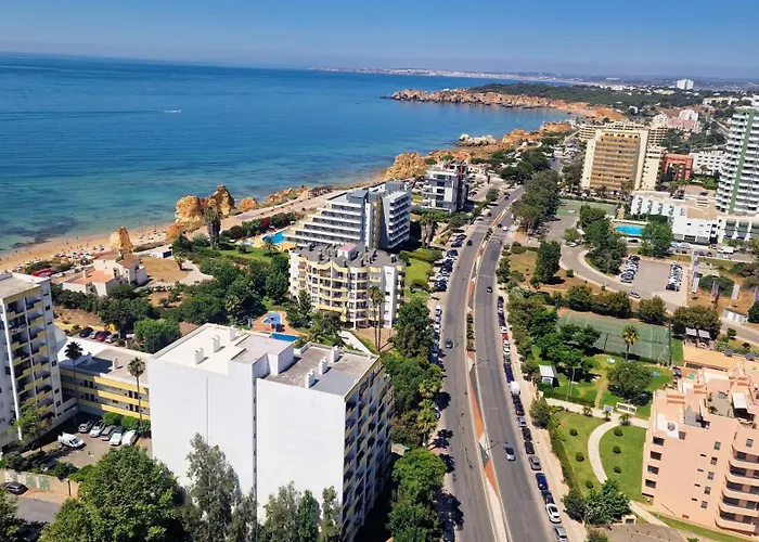 Beachfront Premium With Sunset, Pools & Sea View Apartament Portimão